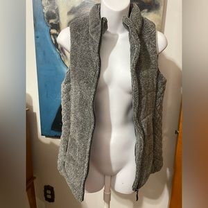 Lemon Tart Gray Zipper Vest with Pockets Excellent Condition